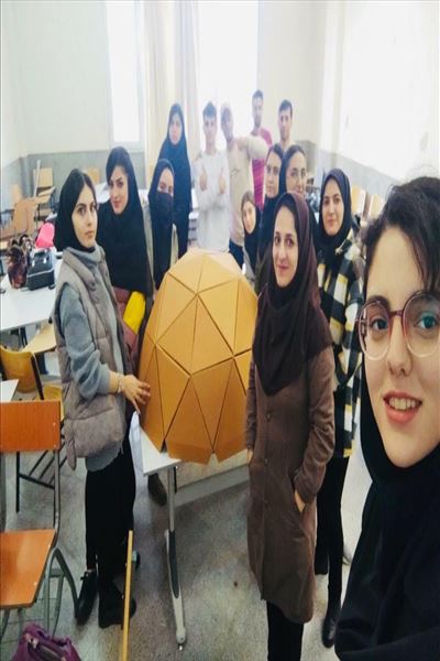  ساخت کره مقوایی ژئودزیک توسط دانشجویان کاردانی معماری